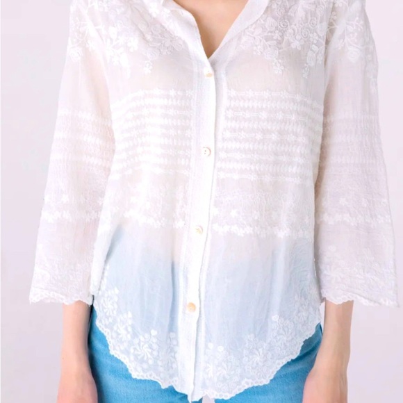NWT - Solitaire Ivory Tonal Embroidered Button Down Top. Size Large - Picture 1 of 7